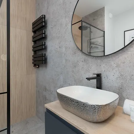 Modern Apartment With Parking By Noclegi Renters * Gdańsk