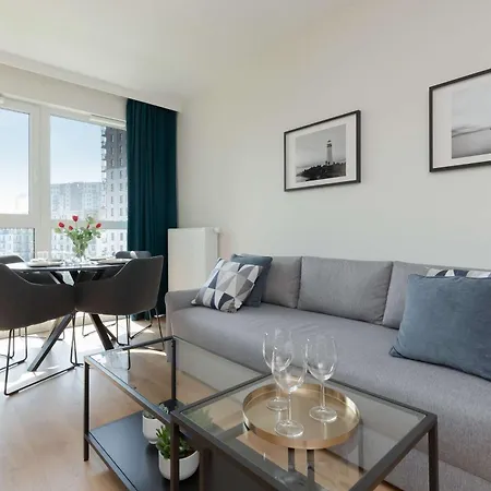 Modern Apartment With Parking By Noclegi Renters * Gdaňsk