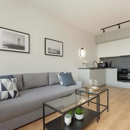 Apartmán Modern Apartment With Parking By Noclegi Renters